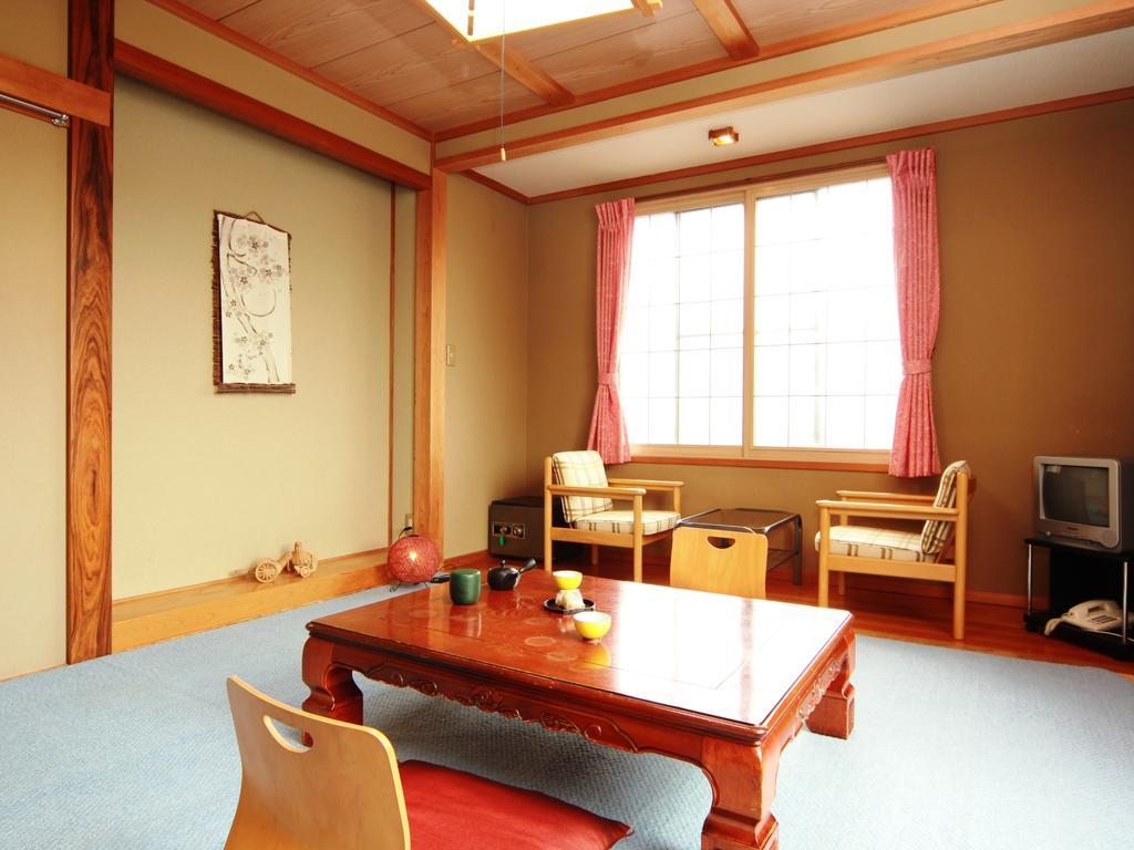 Hatoguruma Kawabata Нодзаваонсен Номер фото